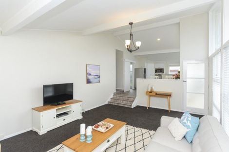 Photo of property in 3 Forsyth Street, Taradale, Napier, 4112