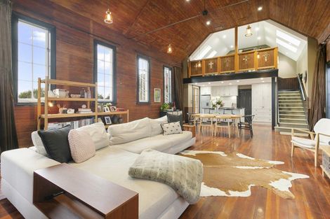 Photo of property in 7 Clarks Lane, Hobsonville, Auckland, 0618