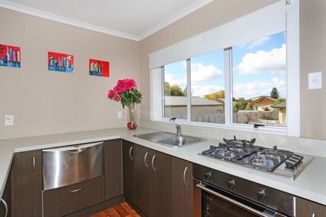 Photo of property in 74 Wellington Street, Pukekohe, 2120
