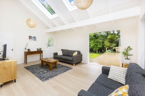 Photo of property in 23a Heretaunga Square, Silverstream, Upper Hutt, 5019