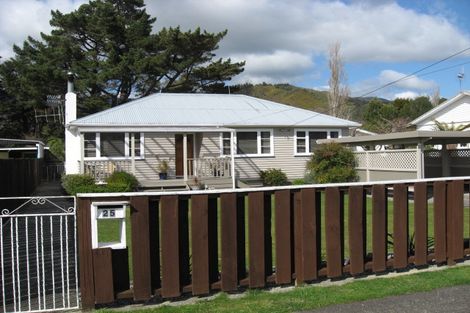 Photo of property in 25 Stanley Street, Wainuiomata, Lower Hutt, 5014
