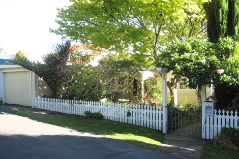 Photo of property in 2 Manuka Terrace, Eastbourne, Lower Hutt, 5013