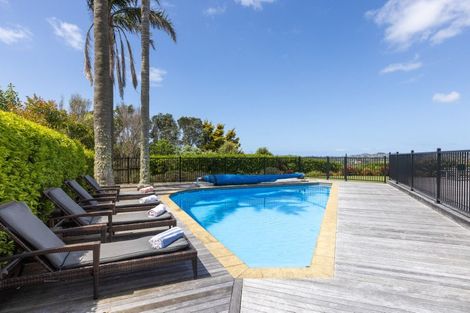 Photo of property in 115 Grand Drive, Orewa, 0931