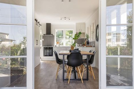 Photo of property in 184 Tuhikaramea Road, Dinsdale, Hamilton, 3204