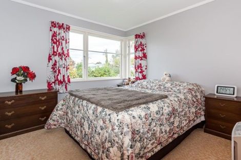 Photo of property in 63 Stephens Crescent, Highbury, Palmerston North, 4412