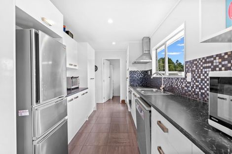 Photo of property in 1 Belton Place, Hikurangi, 0114