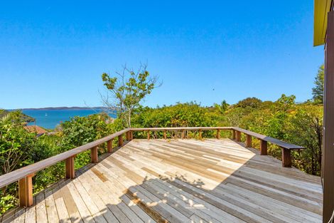 Photo of property in 14 Kotare Place, Sandspit, Warkworth, 0982