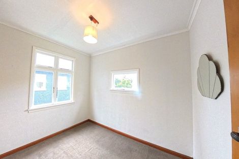 Photo of property in 95 Churchill Avenue, Hokowhitu, Palmerston North, 4410