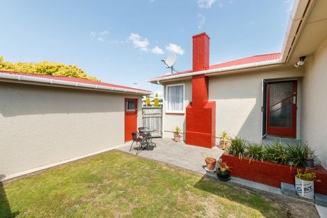Photo of property in 29 Liverpool Street, Takaro, Palmerston North, 4412