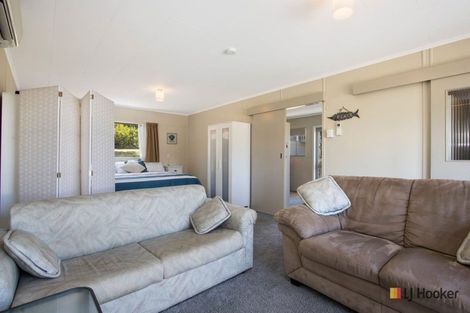 Photo of property in 81 Beach Road, Waihi Beach, 3611