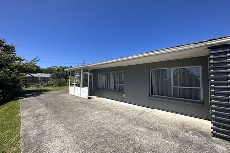 Photo of property in 2/6 Anne Road, Hillcrest, Auckland, 0627
