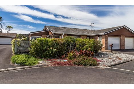 Photo of property in 53 The Grove, Red Beach, 0932