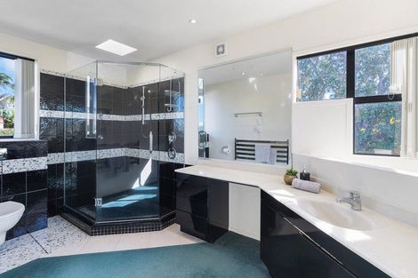 Photo of property in 25 Bucklands Beach Road, Bucklands Beach, Auckland, 2012