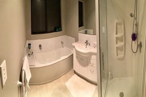 Photo of property in 22 Percy Kinsman Crescent, Riverstone Terraces, Upper Hutt, 5018