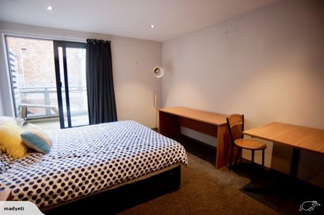 Photo of property in Dual Apartments, 108/142 Vivian Street, Te Aro, Wellington, 6011