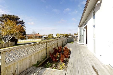 Photo of property in 2 Merlot Lane, Pukekohe, 2120