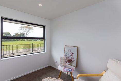 Photo of property in 400 Bower Avenue, Parklands, Christchurch, 8083