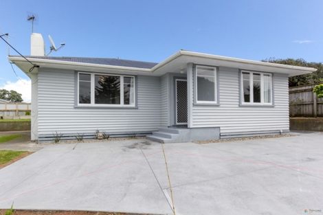 Photo of property in 105 Domett Street, Waitara, 4320