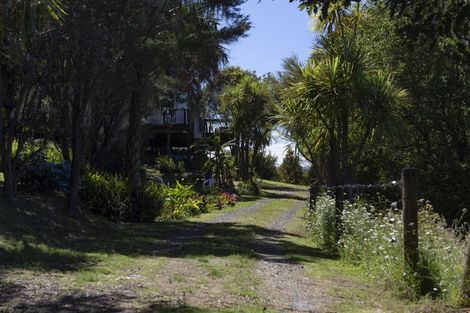 Photo of property in 834 Taupo Bay Road, Taupo Bay, Mangonui, 0494