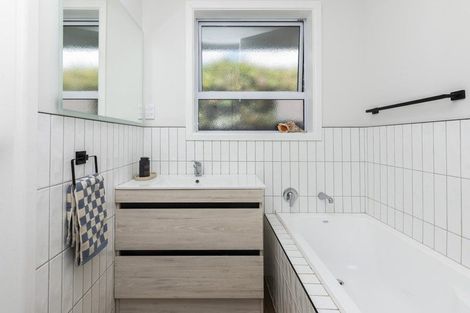 Photo of property in 1/216 Waimairi Road, Ilam, Christchurch, 8041