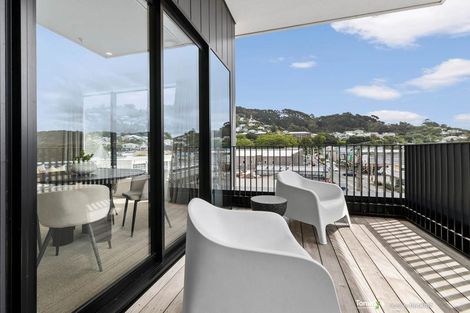 Photo of property in 301/2 Onepu Road, Kilbirnie, Wellington, 6022