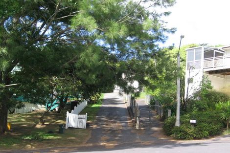 Photo of property in 6 Eugen Place, Bayview, Auckland, 0629