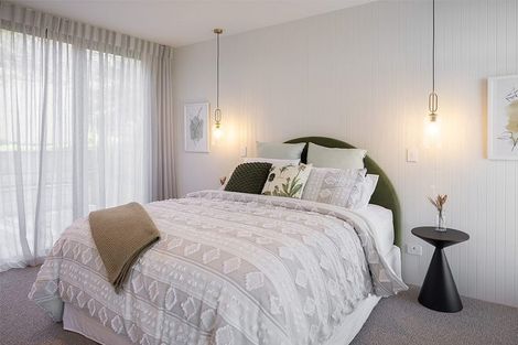 Photo of property in 70 Oak Road, Poraiti, Napier, 4112