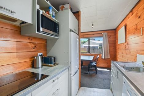 Photo of property in 2 Bay Grove, Pukehangi, Rotorua, 3015