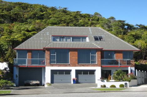 Photo of property in 27 Loris Place, Karoro, Greymouth, 7805