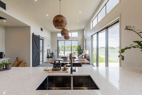 Photo of property in 8 Mirek Street, Waikanae, 5036