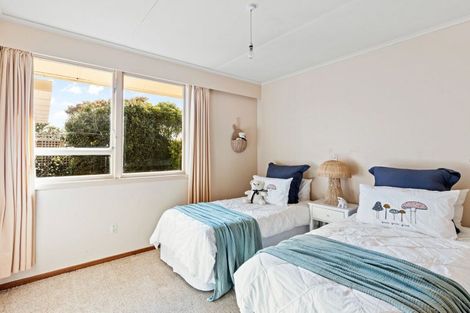 Photo of property in 82 Manu Crescent, Upper Vogeltown, New Plymouth, 4310