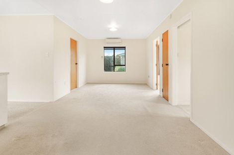 Photo of property in 8b Kingfisher Way, Te Kowhai, Hamilton, 3288