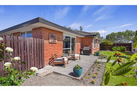 Photo of property in 1/48 Shannon Place, Belfast, Christchurch, 8051