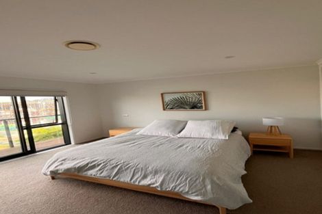 Photo of property in 71 Te Oneroa Way, Long Bay, Auckland, 0630
