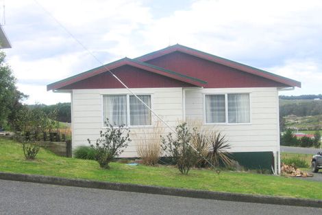 Photo of property in 42 View Road, Hikurangi, 0114