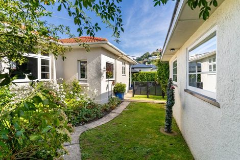 Photo of property in 396 Bay View Road, Saint Clair, Dunedin, 9012