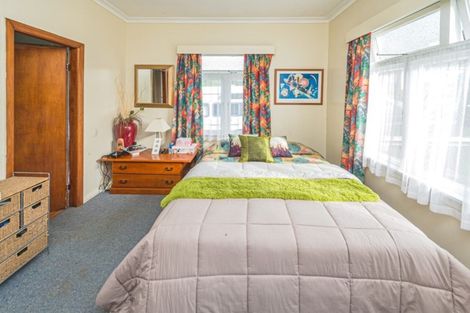 Photo of property in 64 Great North Road, Saint Johns Hill, Whanganui, 4500