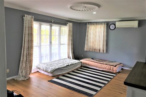 Photo of property in 35 Woodglen Road, Glen Eden, Auckland, 0602