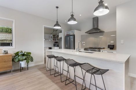 Photo of property in 284e Schnapper Rock Road, Schnapper Rock, Auckland, 0632