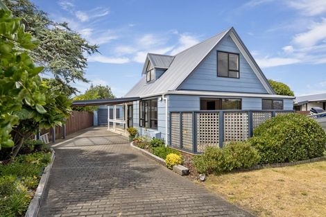 Photo of property in 236 Manly Street, Paraparaumu Beach, Paraparaumu, 5032
