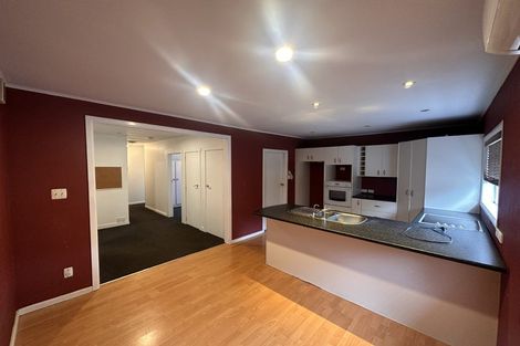 Photo of property in 13 Yeovil Road, Te Atatu Peninsula, Auckland, 0610