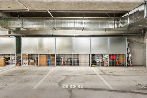 Photo of property in 6/585g Beach Road, Rothesay Bay, Auckland, 0630