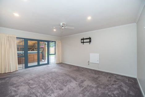 Photo of property in 64 Royal Oak Drive, Kelvin Grove, Palmerston North, 4414