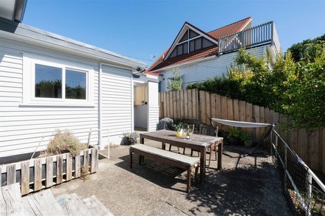 Photo of property in 11 Titoki Road, Raumati Beach, Paraparaumu, 5032