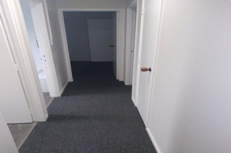 Photo of property in 2/3 Etherton Drive, Weymouth, Auckland, 2103