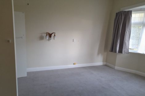 Photo of property in 27 Beauchamp Street, Karori, Wellington, 6012