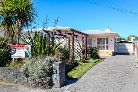 Photo of property in 12 Trafalgar Street, Westown, New Plymouth, 4310