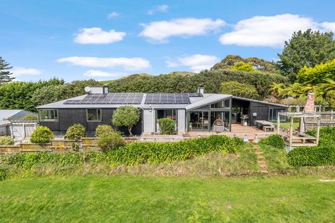 Photo of property in 20 Coroglen Rise, Pukerua Bay, 5026