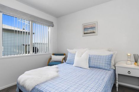 Photo of property in 11 Kamahi Crescent, Papamoa Beach, Papamoa, 3118