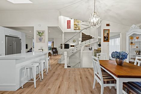 Photo of property in 1/36 Seaview Road, Castor Bay, Auckland, 0620